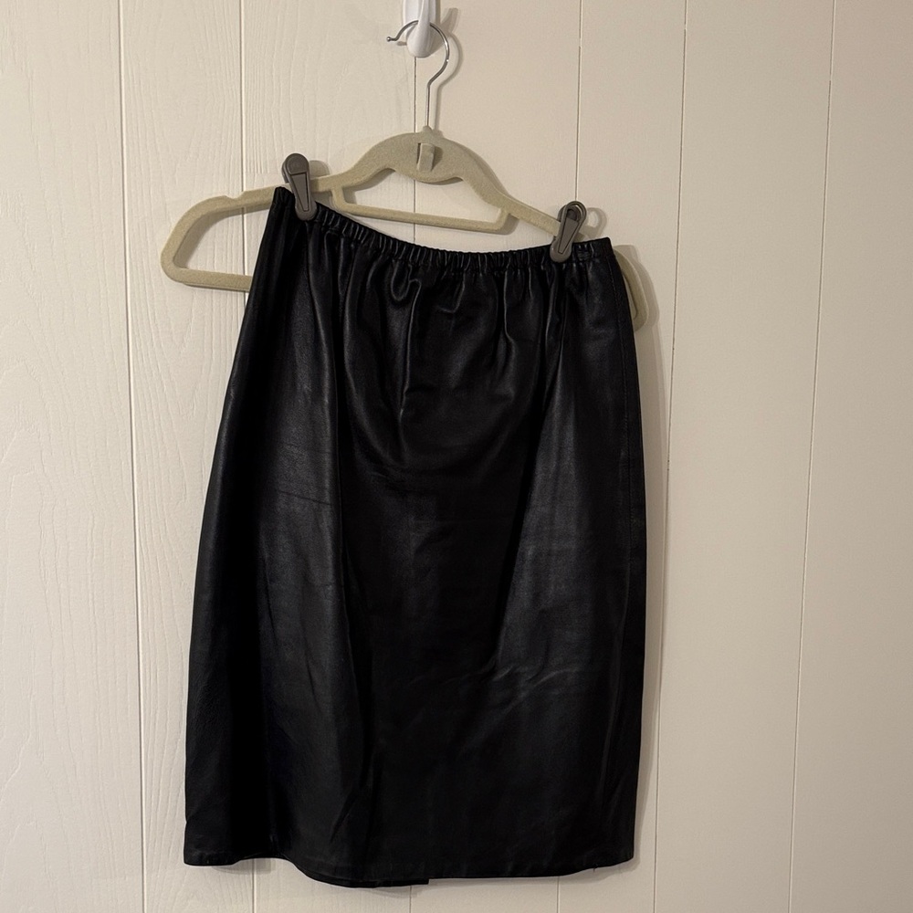 Chic Black Leather Pencil Skirt for Women